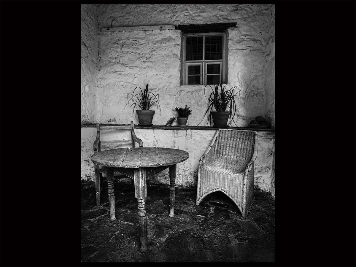 Ian Dean - The old summer house